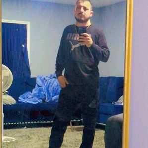 Meet your Posher, Alejandro